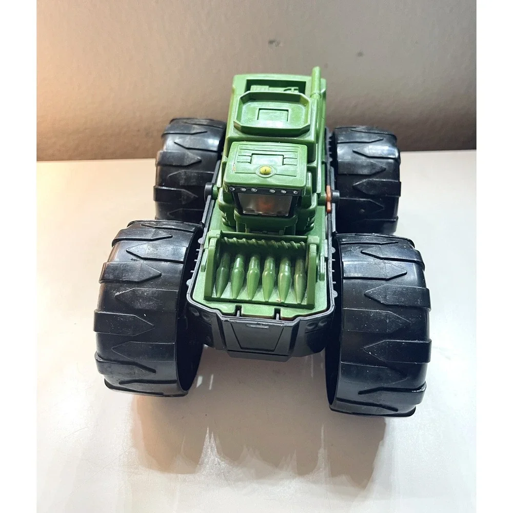John Deere  Trucks Monster Treads Super Flippers‎ Boar Scale Combine Htf